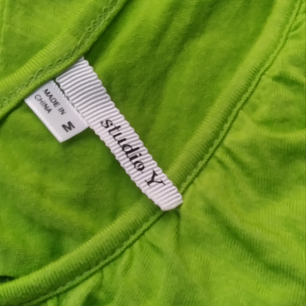 STUDIO Y GREEN SLEEVELESS TOP M - Picture 3 of 3